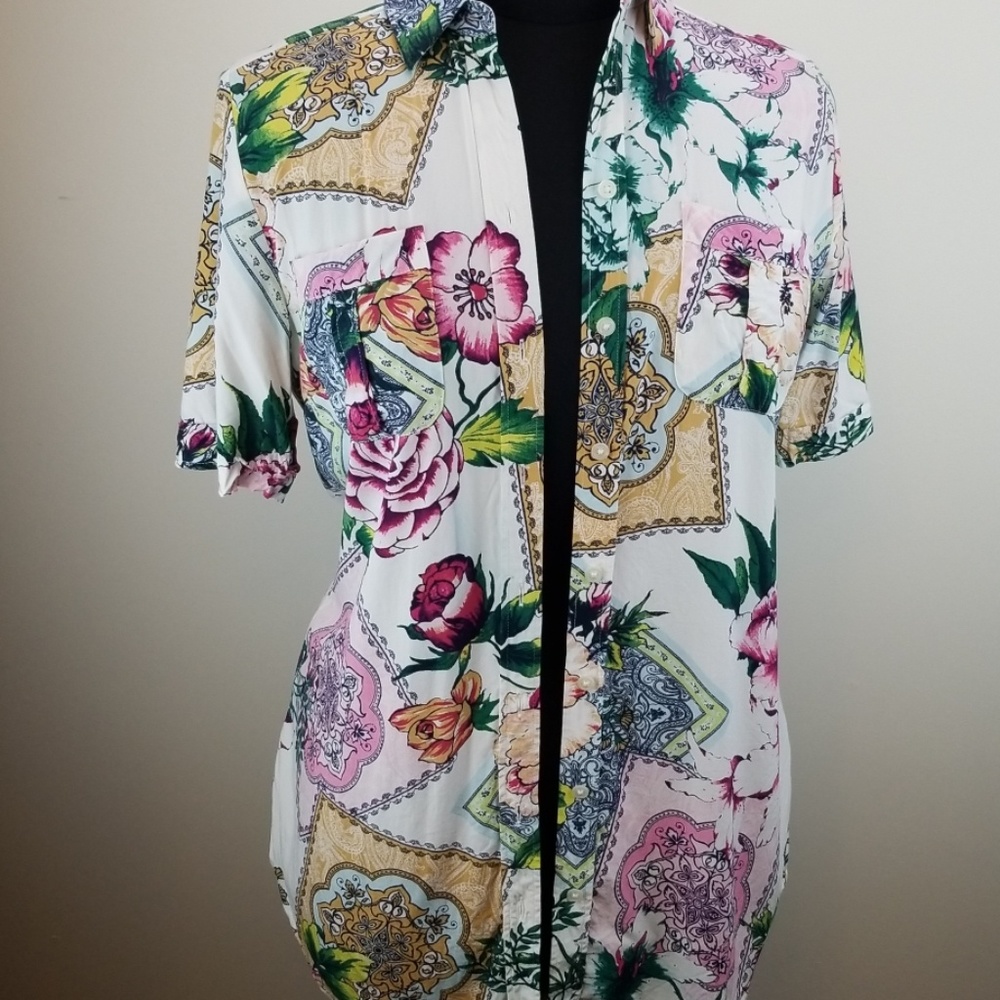 Chico's Floral Pattern Top.